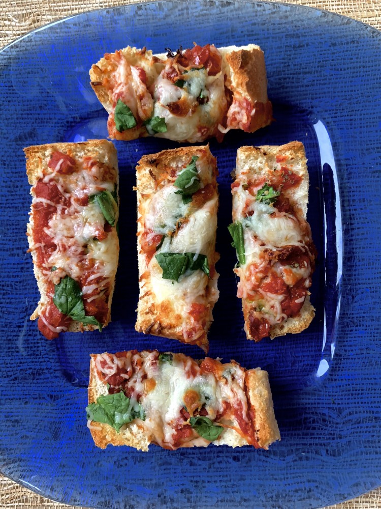White Bean and Spinach French Bread Pizza